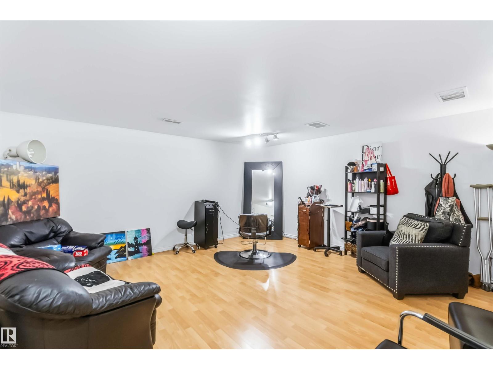 #10 451 Hyndman Cr Nw, Edmonton, Alberta  T5A 5J3 - Photo 38 - E4467439