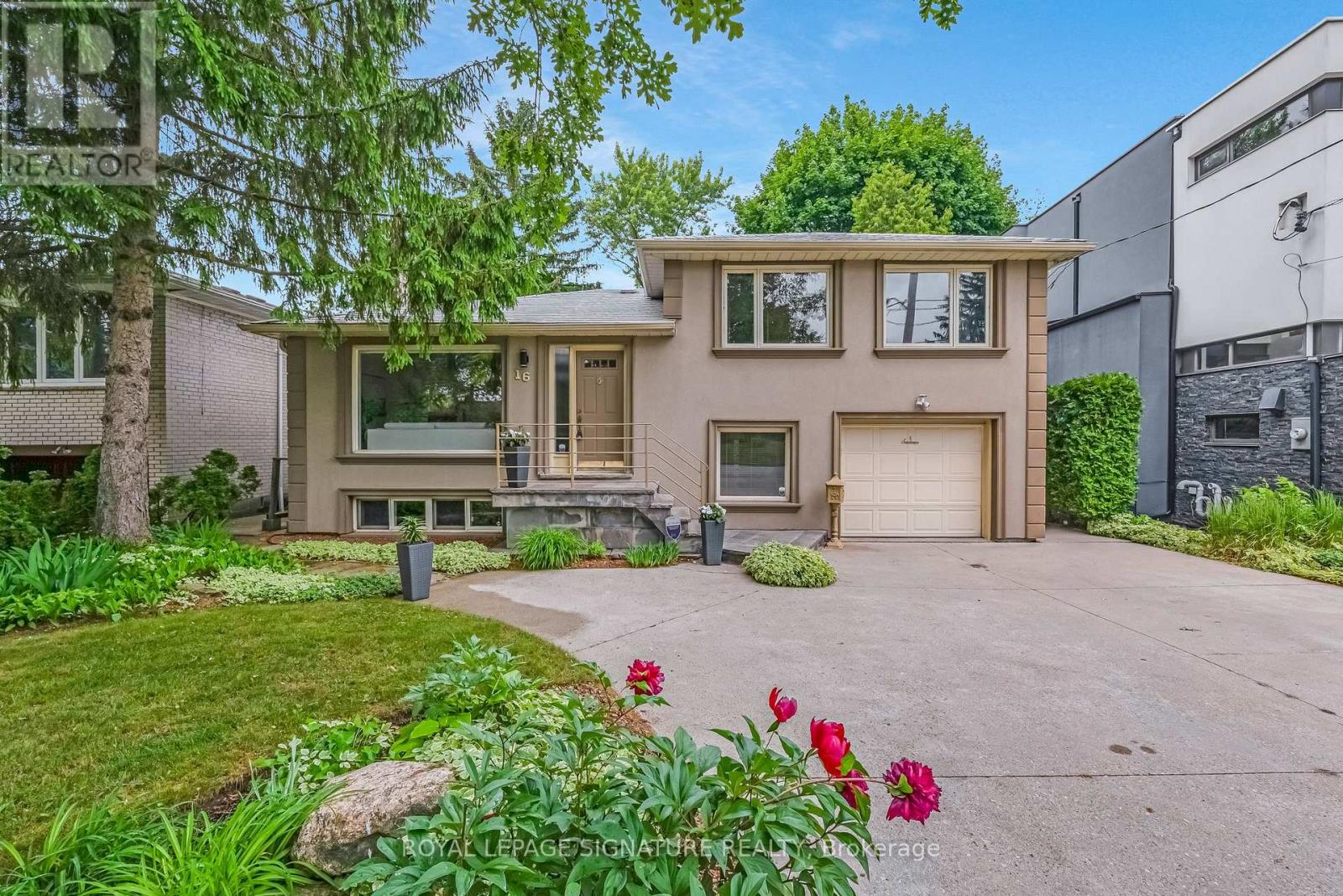 16 REVCOE DRIVE, Toronto, Ontario