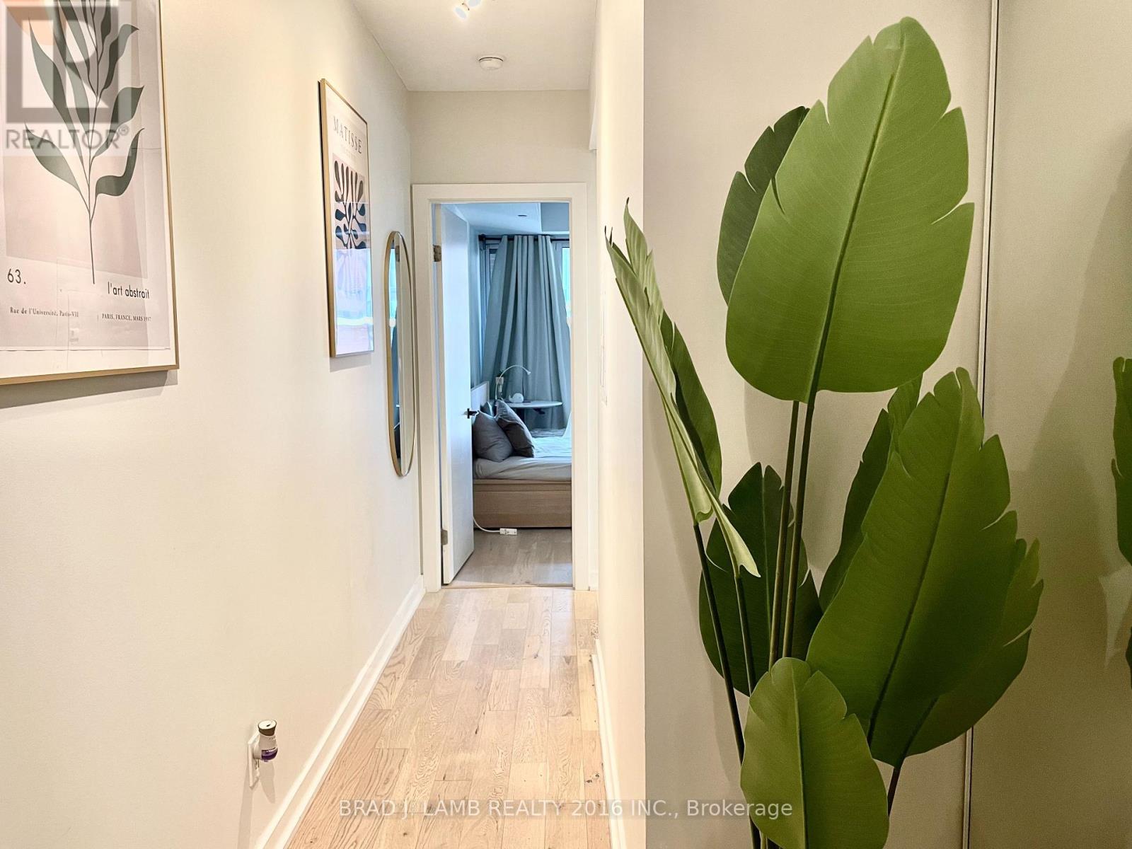 327 - 20 Bruyeres Mews, Toronto, Ontario  M5V 0G8 - Photo 12 - C12602452