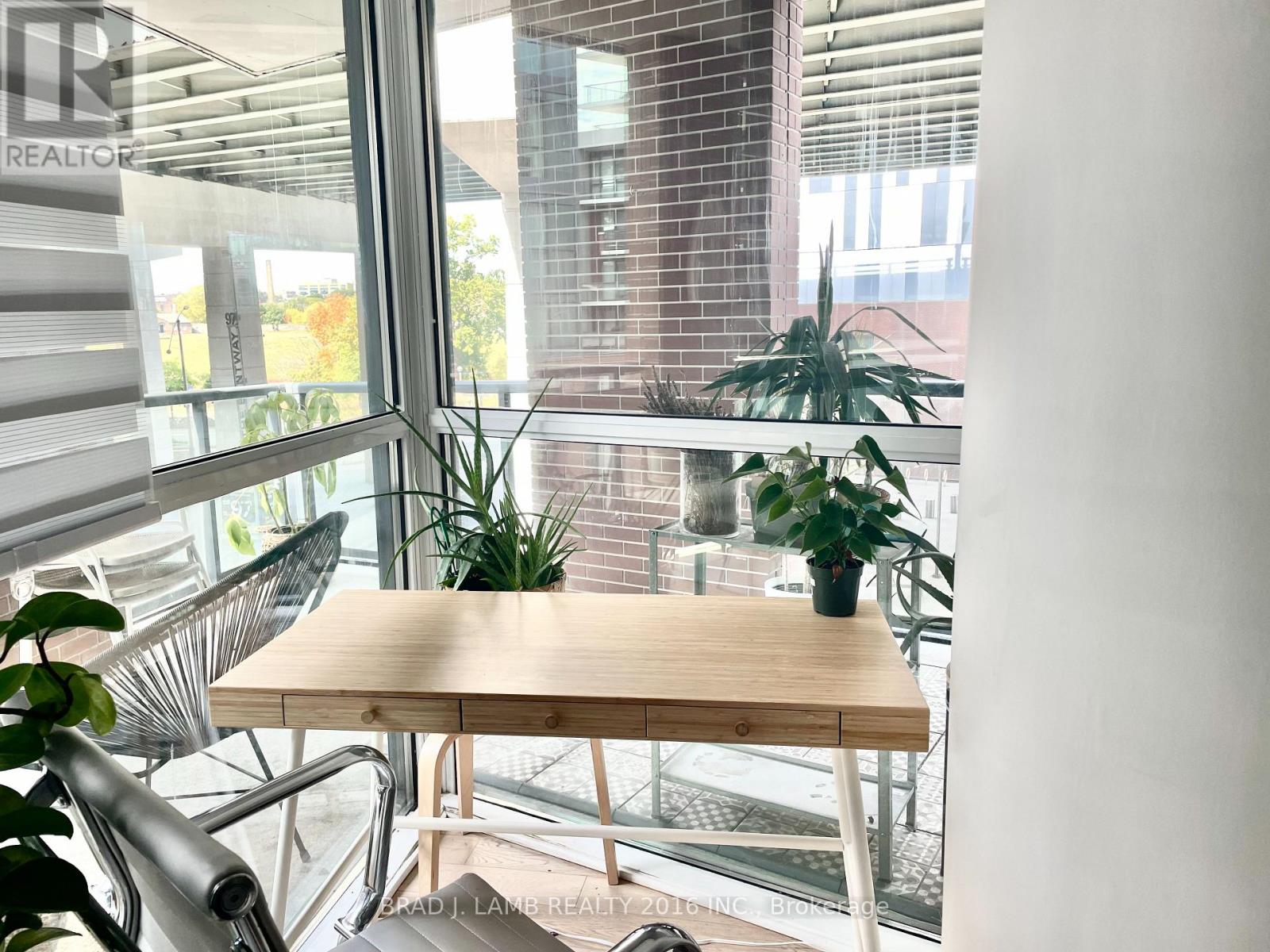 327 - 20 Bruyeres Mews, Toronto, Ontario  M5V 0G8 - Photo 7 - C12602452