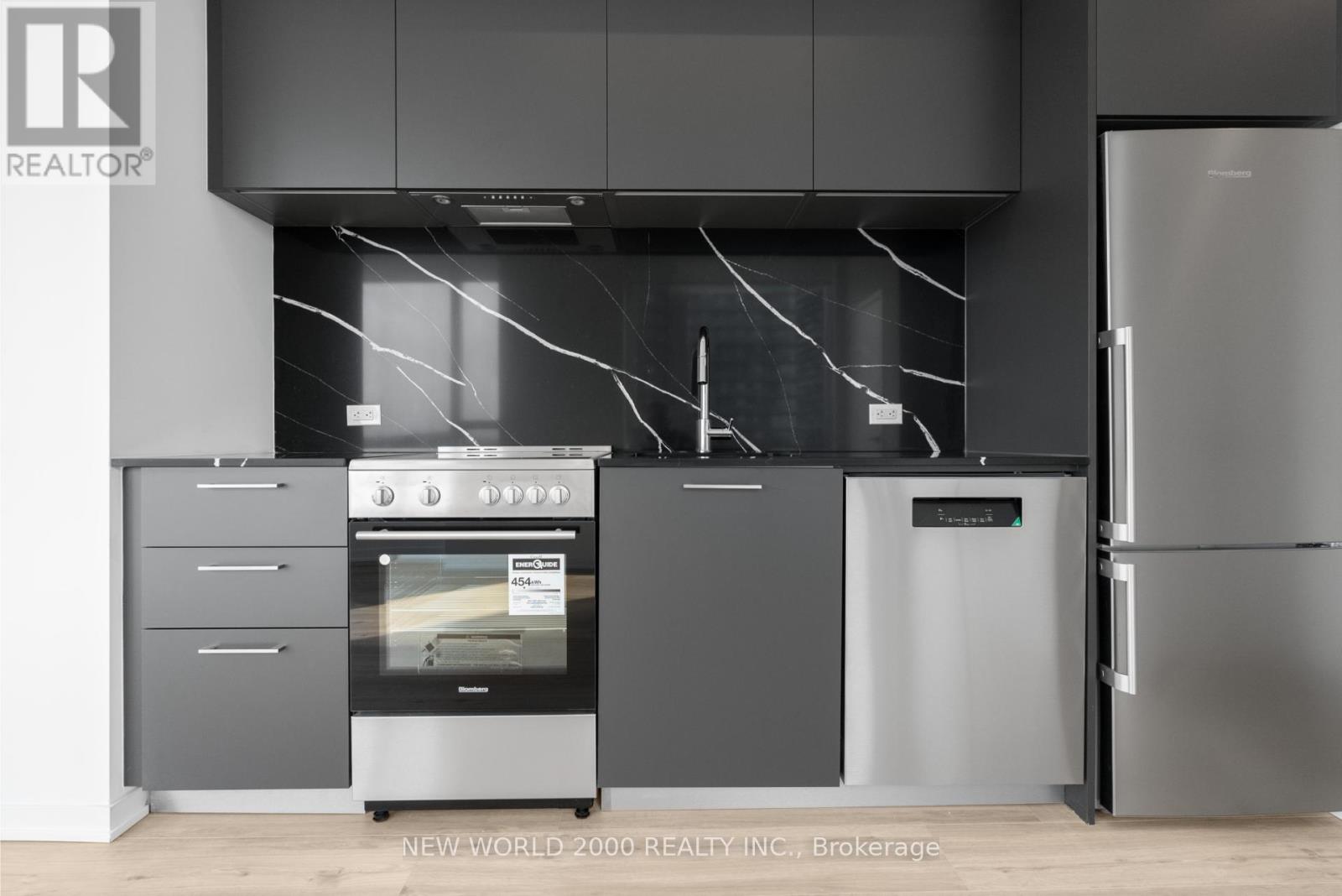 1711 - 101 Roehampton Avenue, Toronto (Mount Pleasant West), Ontario  M4P 2W2 - Photo 7 - C12602560