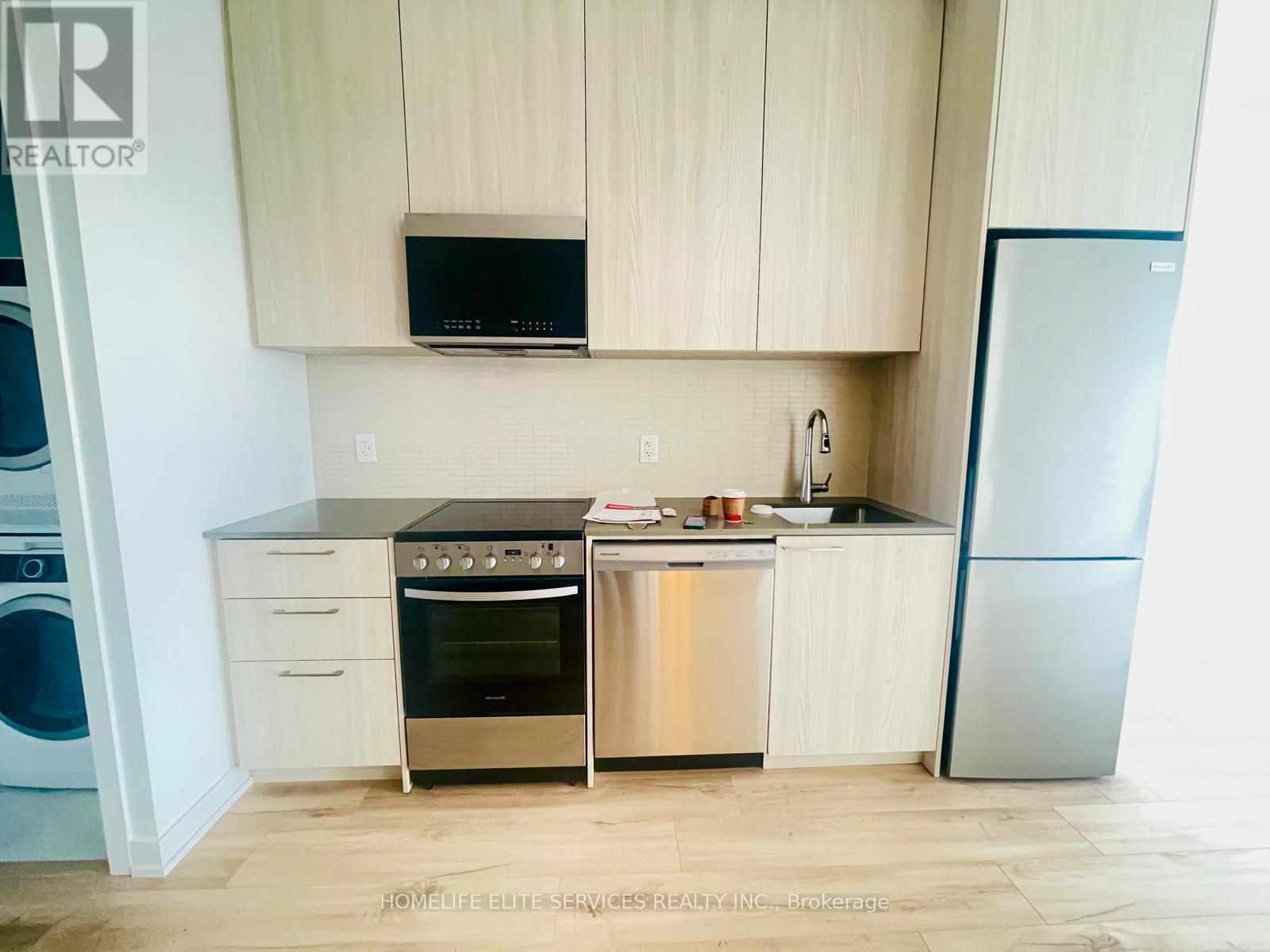 313-Tower A - 7439 Kingston Road, Toronto, Ontario  M1B 5S3 - Photo 2 - E12602574