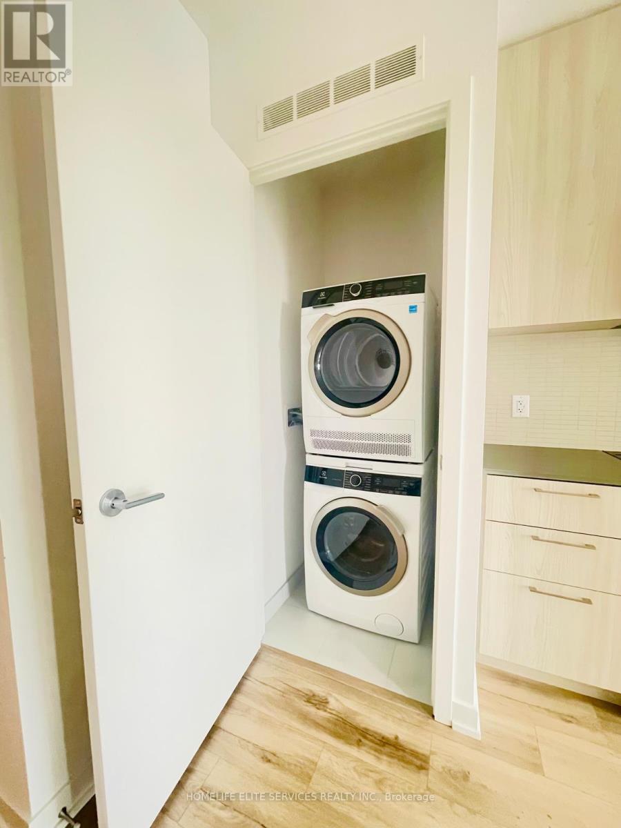 313-Tower A - 7439 Kingston Road, Toronto, Ontario  M1B 5S3 - Photo 3 - E12602574