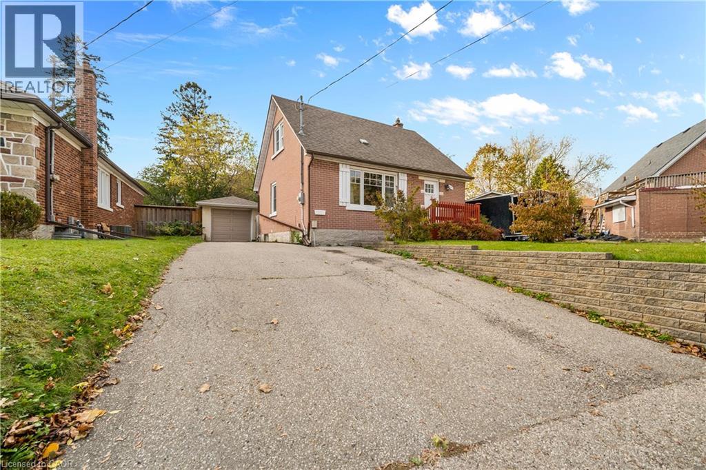 541 Courtland Avenue E, Kitchener, Ontario  N2G 2W9 - Photo 2 - 40789121