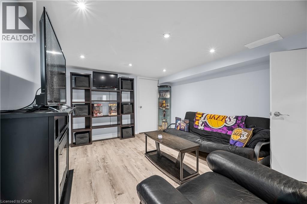 541 Courtland Avenue E, Kitchener, Ontario  N2G 2W9 - Photo 26 - 40789121