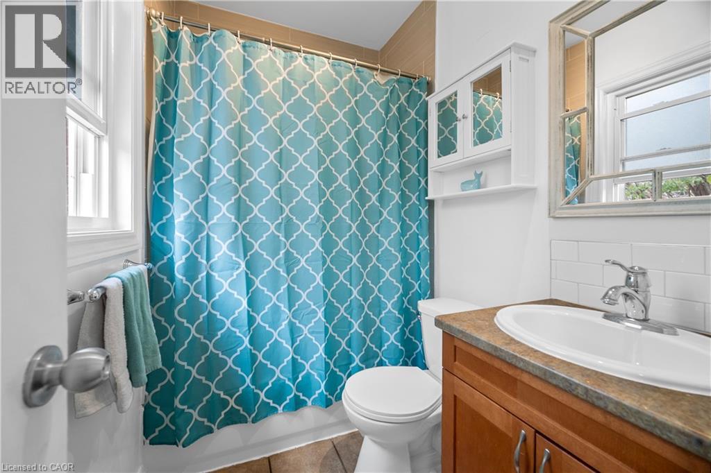 541 Courtland Avenue E, Kitchener, Ontario  N2G 2W9 - Photo 16 - 40789121