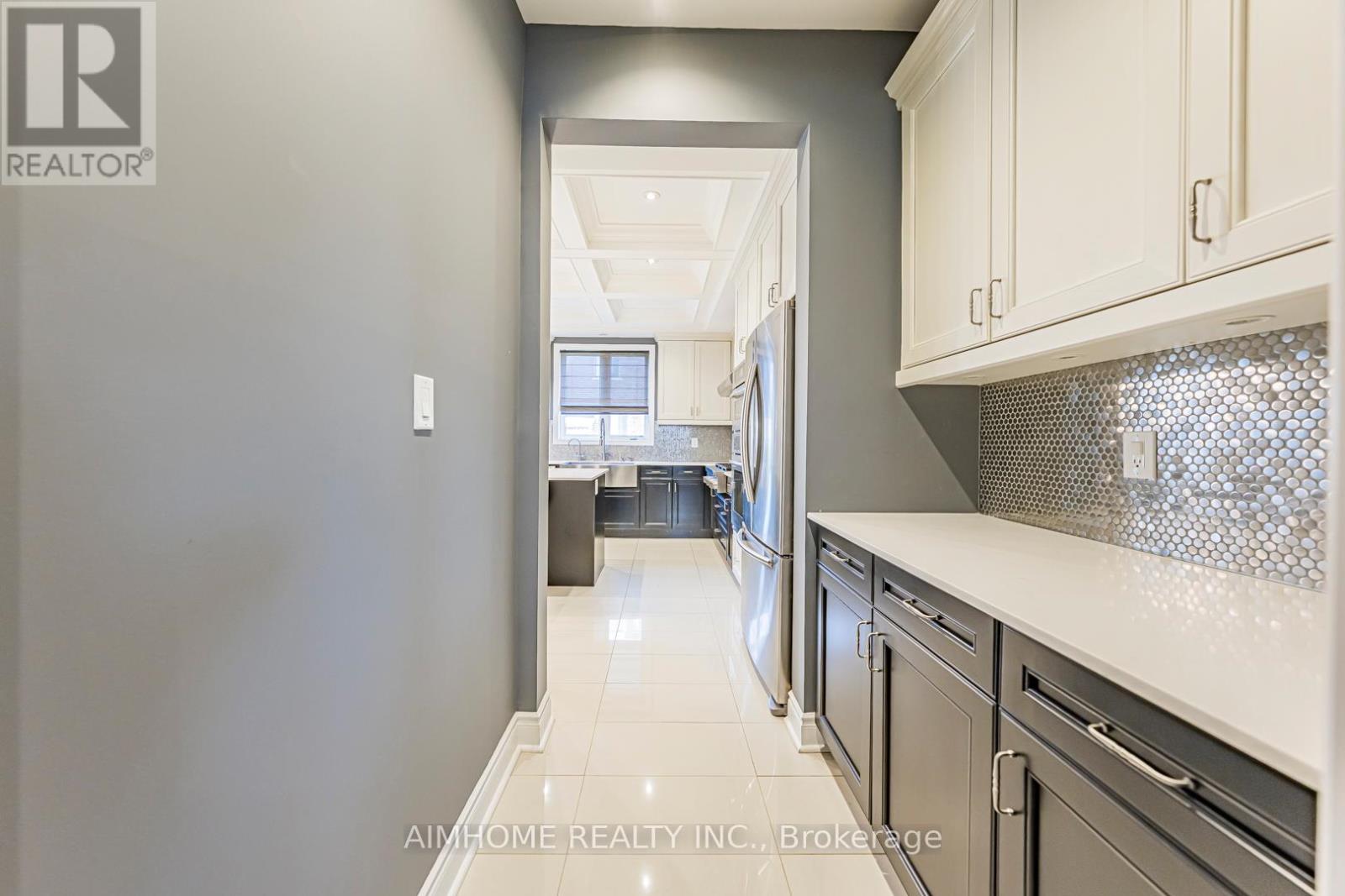 986 Wilbur Pipher Circle, Newmarket, Ontario  L3X 0G5 - Photo 12 - N12602402