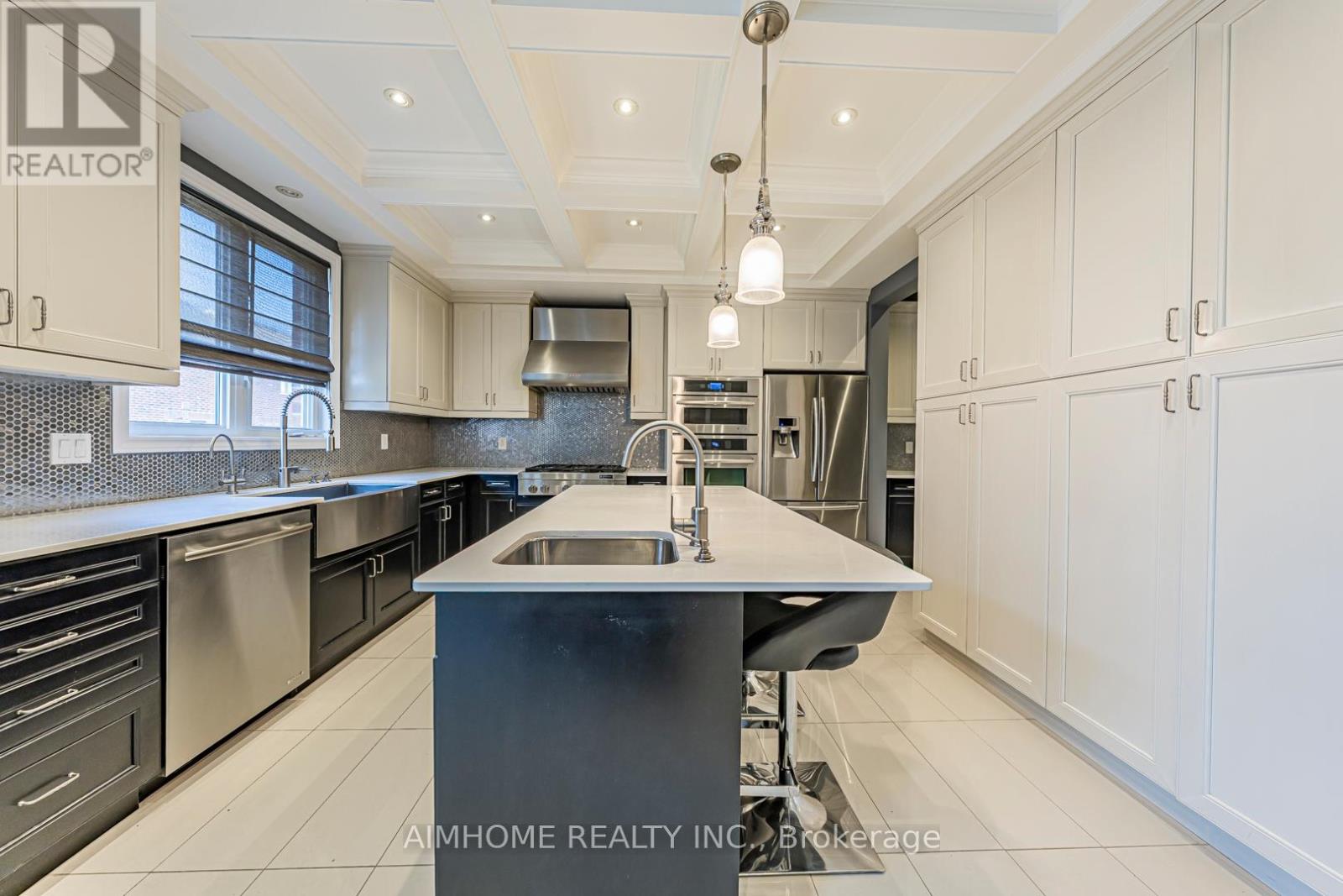 986 Wilbur Pipher Circle, Newmarket, Ontario  L3X 0G5 - Photo 14 - N12602402