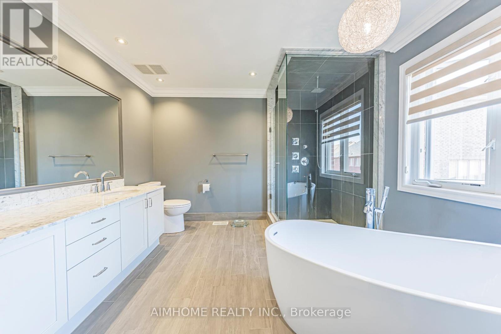 986 Wilbur Pipher Circle, Newmarket, Ontario  L3X 0G5 - Photo 29 - N12602402