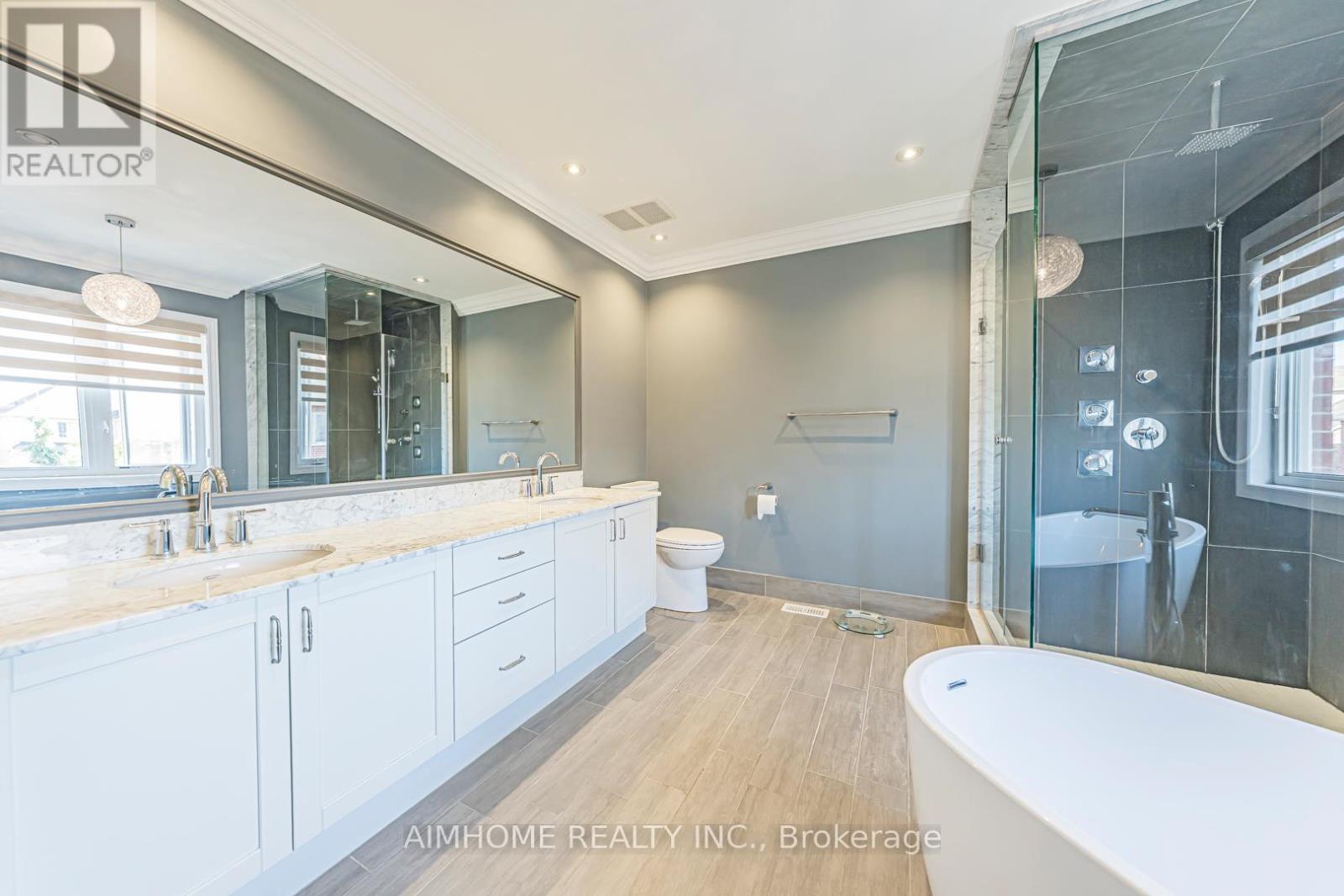 986 Wilbur Pipher Circle, Newmarket, Ontario  L3X 0G5 - Photo 30 - N12602402