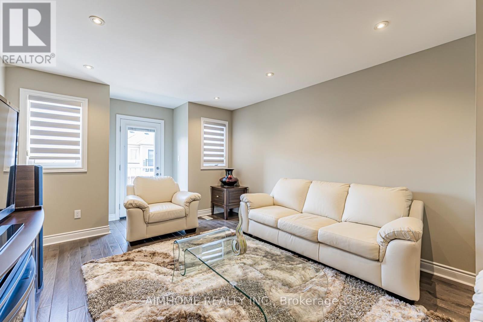 986 Wilbur Pipher Circle, Newmarket, Ontario  L3X 0G5 - Photo 40 - N12602402