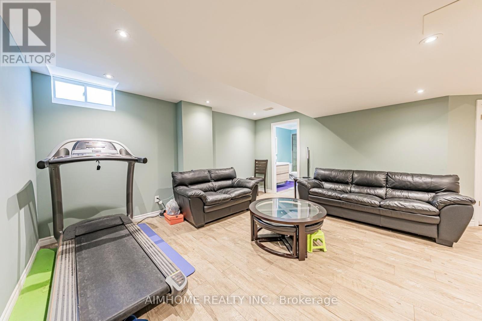 986 Wilbur Pipher Circle, Newmarket, Ontario  L3X 0G5 - Photo 44 - N12602402