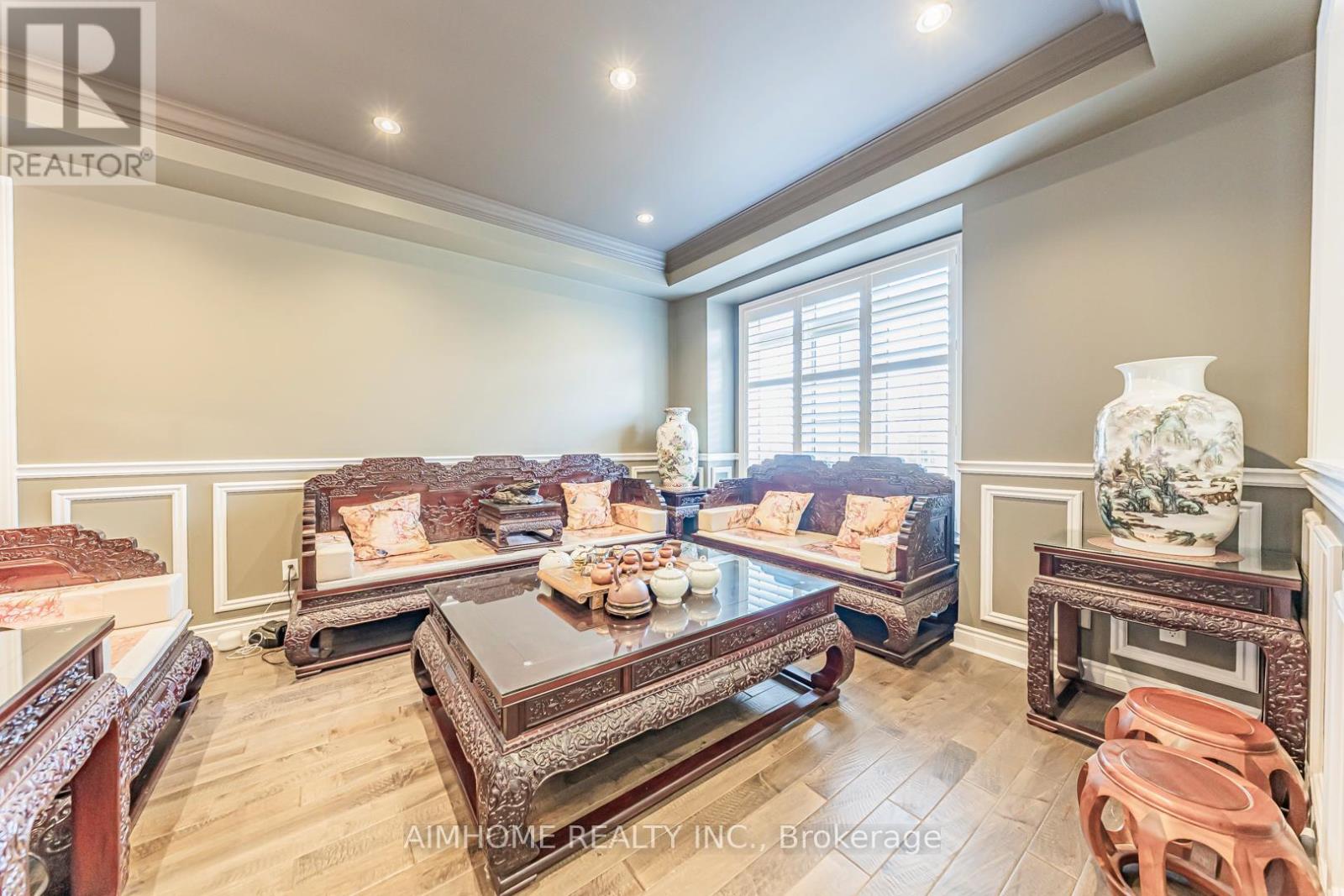 986 Wilbur Pipher Circle, Newmarket, Ontario  L3X 0G5 - Photo 8 - N12602402