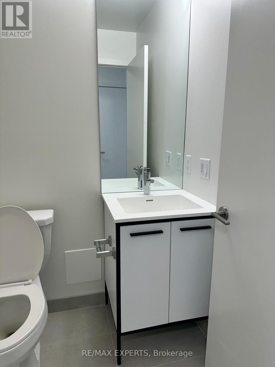 606 - 185 Deerfield Road, Newmarket, Ontario  L3Y 0G7 - Photo 10 - N12602404