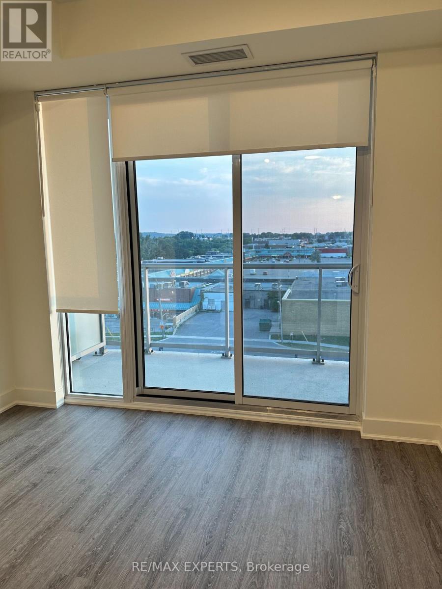 606 - 185 Deerfield Road, Newmarket, Ontario  L3Y 0G7 - Photo 8 - N12602404