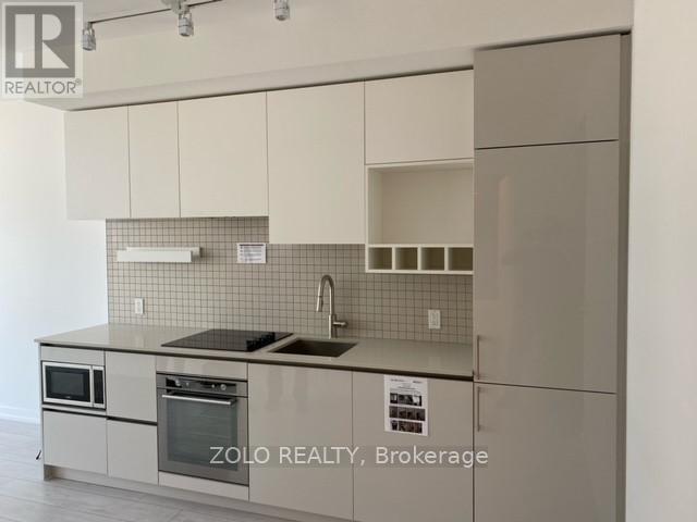 802 - 5 Buttermill Avenue, Vaughan, Ontario  L4K 0J5 - Photo 12 - N12602442