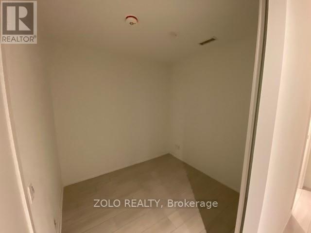 802 - 5 Buttermill Avenue, Vaughan, Ontario  L4K 0J5 - Photo 3 - N12602442