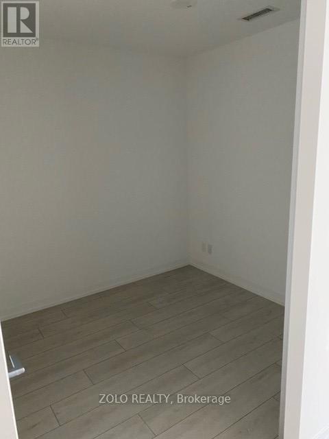 802 - 5 Buttermill Avenue, Vaughan, Ontario  L4K 0J5 - Photo 4 - N12602442