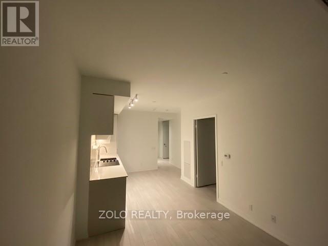 802 - 5 Buttermill Avenue, Vaughan, Ontario  L4K 0J5 - Photo 9 - N12602442