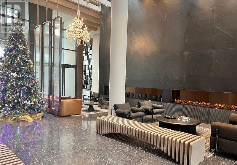 3602 - 8 Interchange Way, Vaughan (Vaughan Corporate Centre), Ontario  L4K 5Z7 - Photo 4 - N12602454