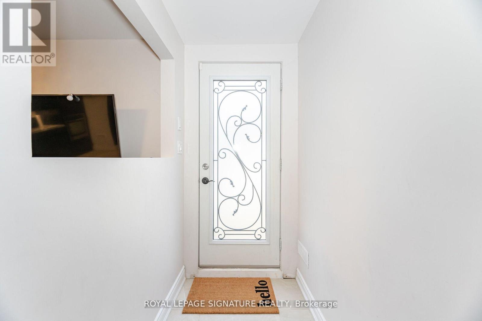 481 Brisdale Drive, Brampton, Ontario  L7A 0G4 - Photo 2 - W12602254