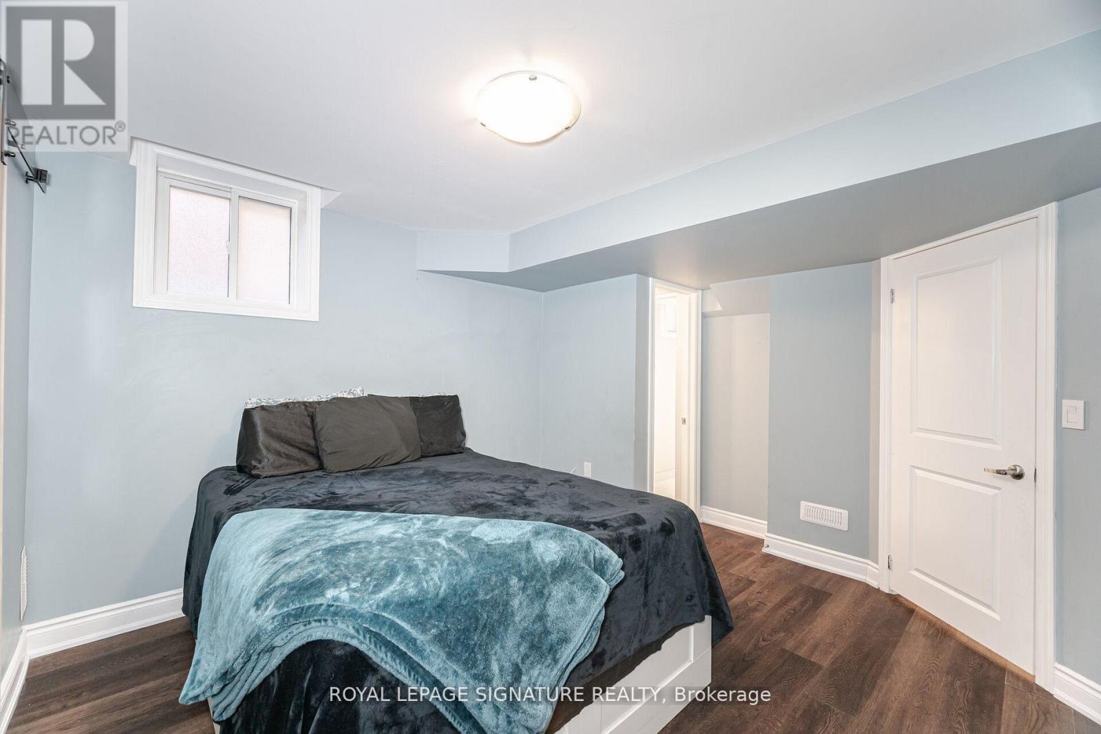 481 Brisdale Drive, Brampton, Ontario  L7A 0G4 - Photo 7 - W12602254