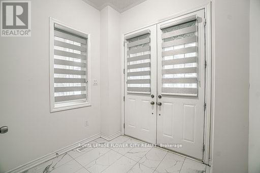 Upper - 37 Hashmi Place, Brampton, Ontario  L6Y 6K1 - Photo 5 - W12602436