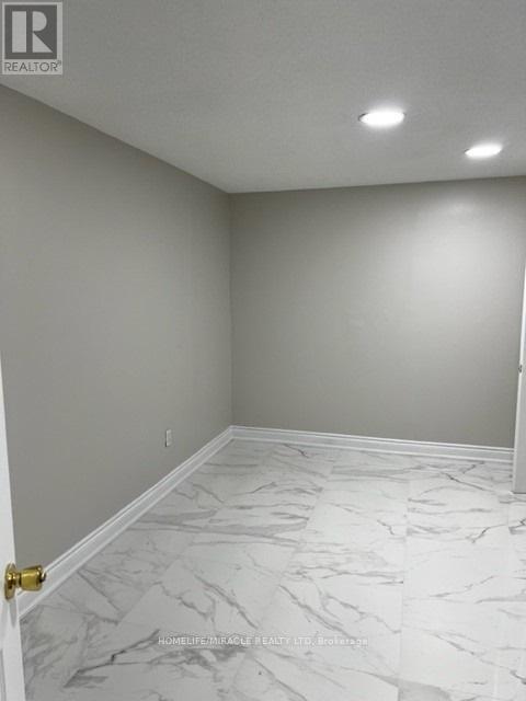 411 Bristol Road W, Mississauga, Ontario  L5R 3R7 - Photo 13 - W12602448