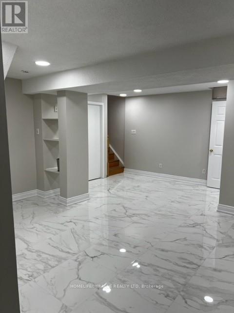 411 Bristol Road W, Mississauga, Ontario  L5R 3R7 - Photo 14 - W12602448