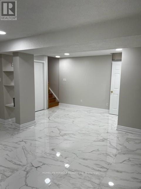 411 Bristol Road W, Mississauga, Ontario  L5R 3R7 - Photo 16 - W12602448