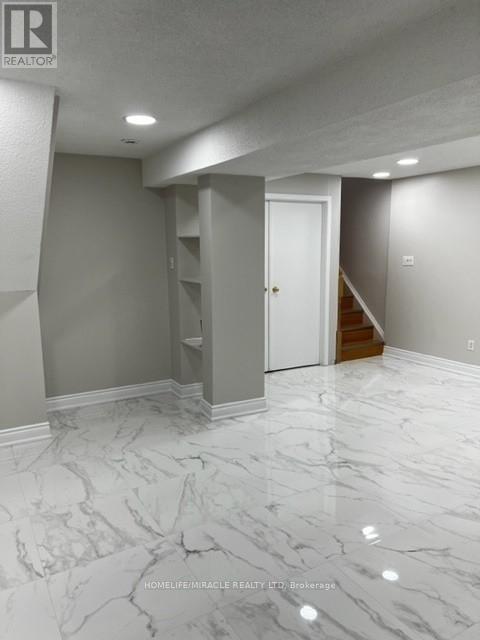 411 Bristol Road W, Mississauga, Ontario  L5R 3R7 - Photo 17 - W12602448