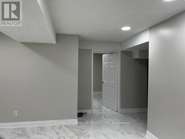 411 Bristol Road W, Mississauga, Ontario  L5R 3R7 - Photo 19 - W12602448