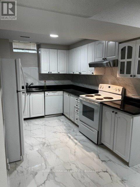 411 Bristol Road W, Mississauga, Ontario  L5R 3R7 - Photo 5 - W12602448