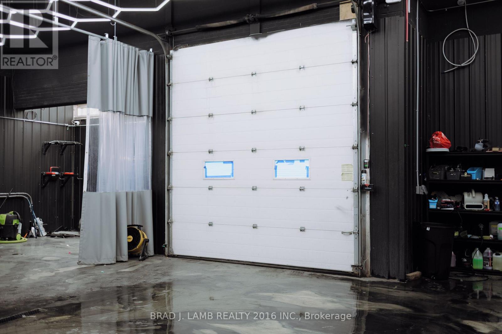 186 Mulock Avenue, Toronto, Ontario  M6N 3C8 - Photo 33 - W12602504