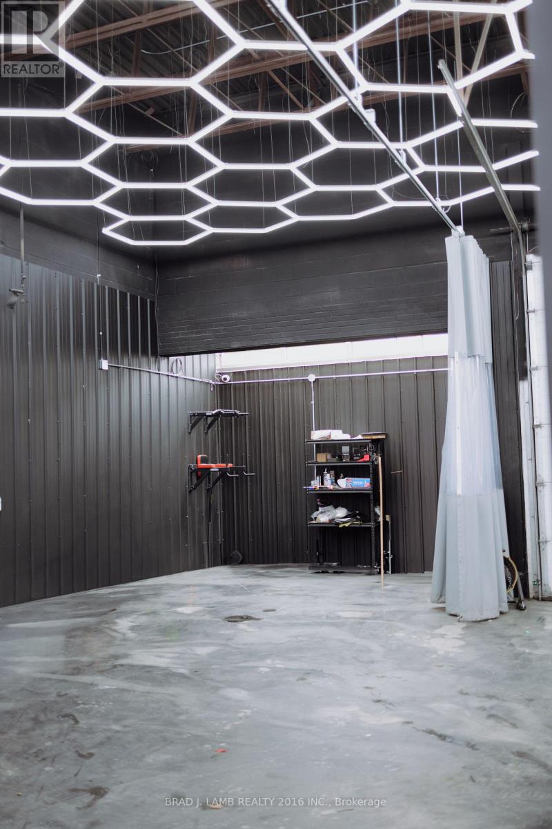 186 Mulock Avenue, Toronto, Ontario  M6N 3C8 - Photo 36 - W12602504