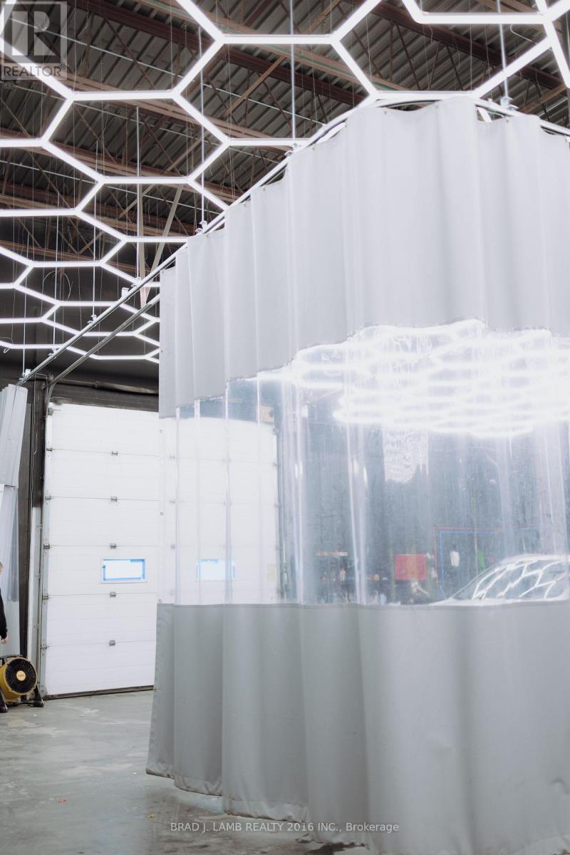 186 Mulock Avenue, Toronto, Ontario  M6N 3C8 - Photo 38 - W12602504