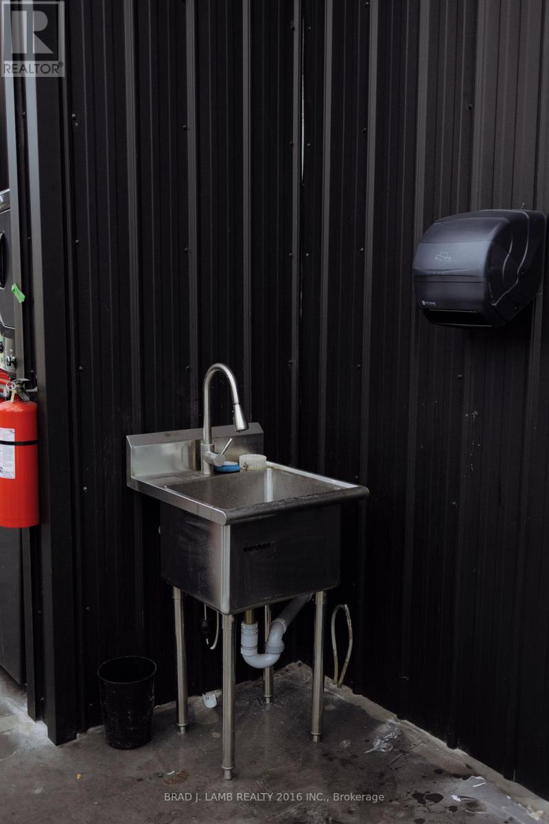 186 Mulock Avenue, Toronto, Ontario  M6N 3C8 - Photo 48 - W12602504