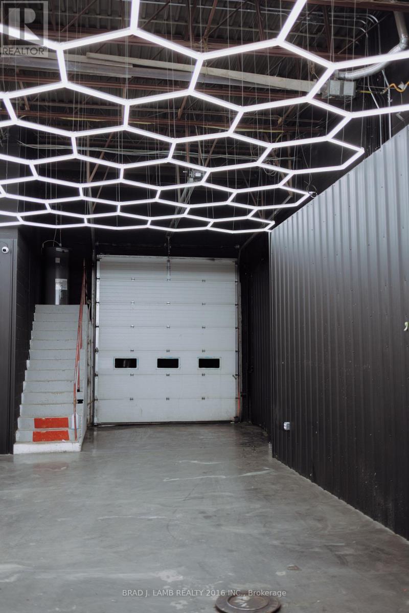 186 Mulock Avenue, Toronto, Ontario  M6N 3C8 - Photo 50 - W12602504