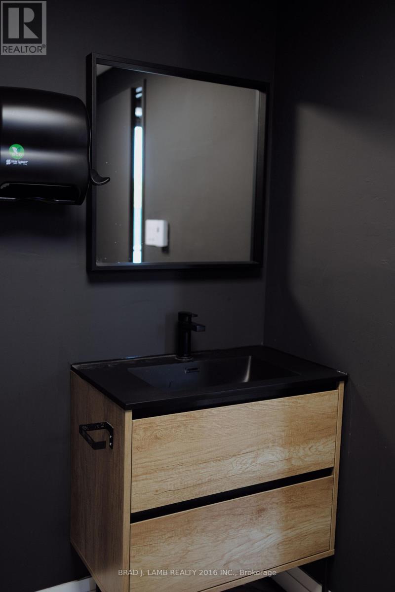 186 Mulock Avenue, Toronto, Ontario  M6N 3C8 - Photo 7 - W12602504