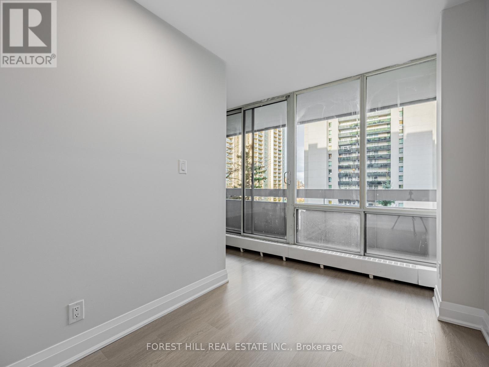 416 - 377 Ridelle Avenue, Toronto, Ontario  M6B 1K2 - Photo 13 - W12602520