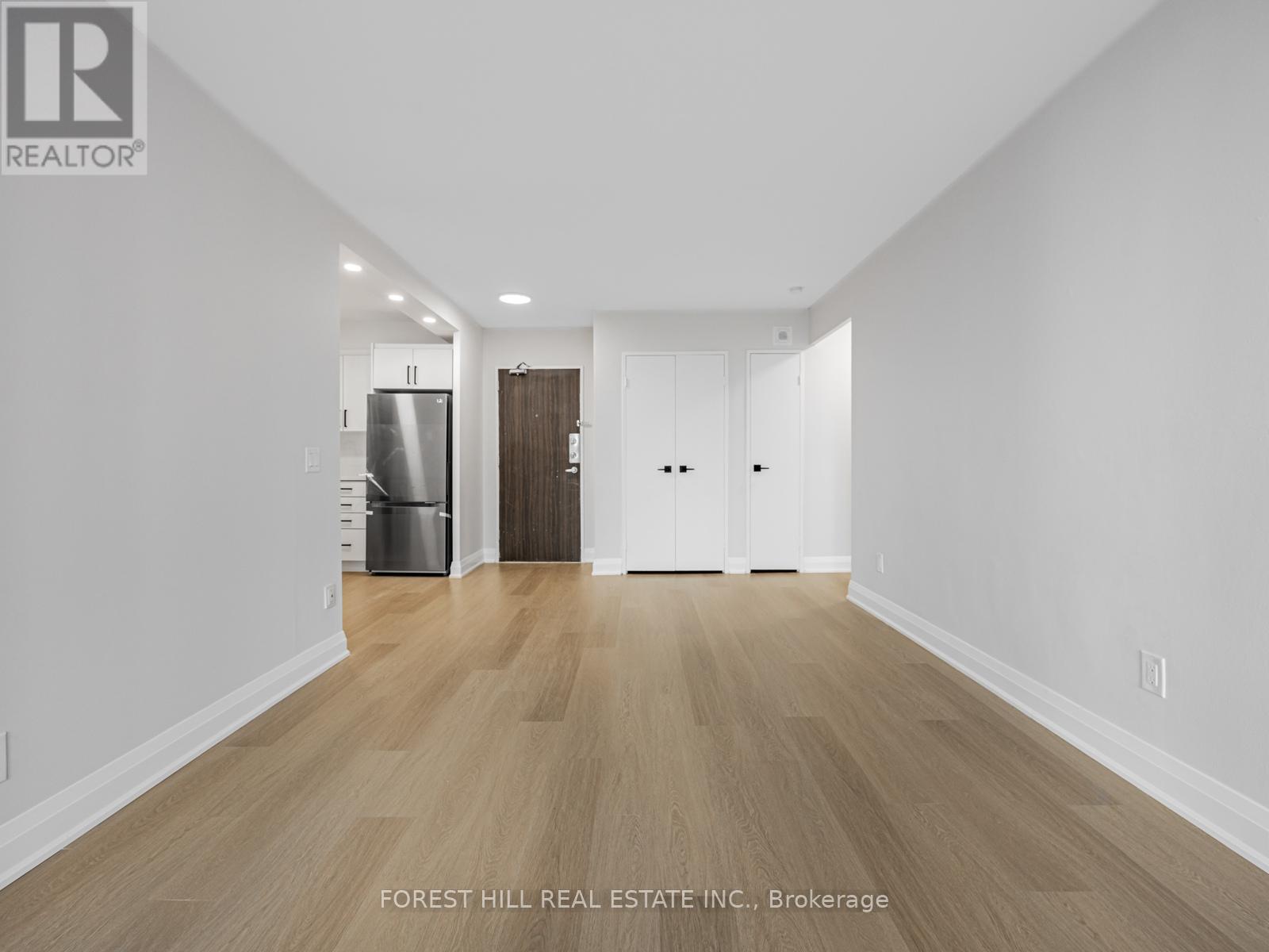 416 - 377 Ridelle Avenue, Toronto, Ontario  M6B 1K2 - Photo 14 - W12602520