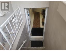 1252 HILLHURST ROAD, Oakville, Ontario