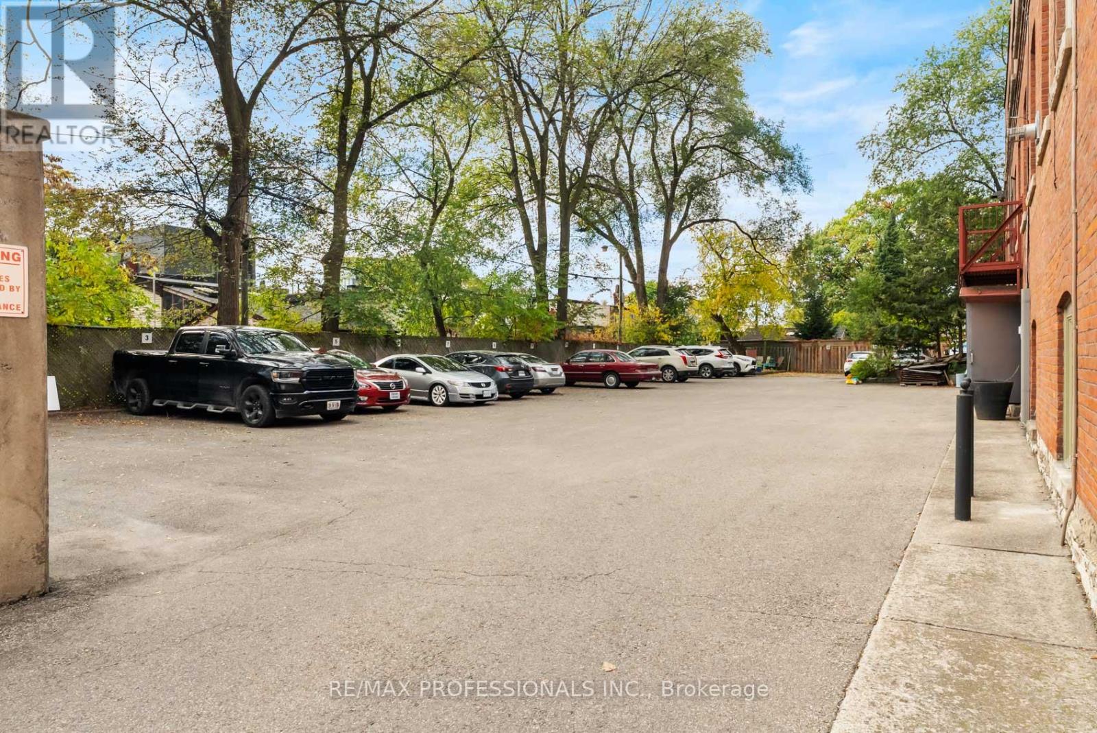 G3 - 10 Morrow Avenue, Toronto, Ontario  M6R 2J1 - Photo 31 - W12602590