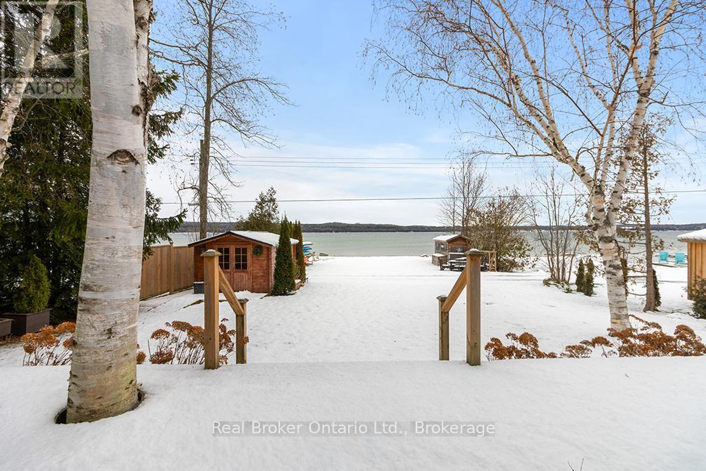 111 Wilson Drive, Georgian Bluffs, Ontario  N0H 2T0 - Photo 49 - X12602652