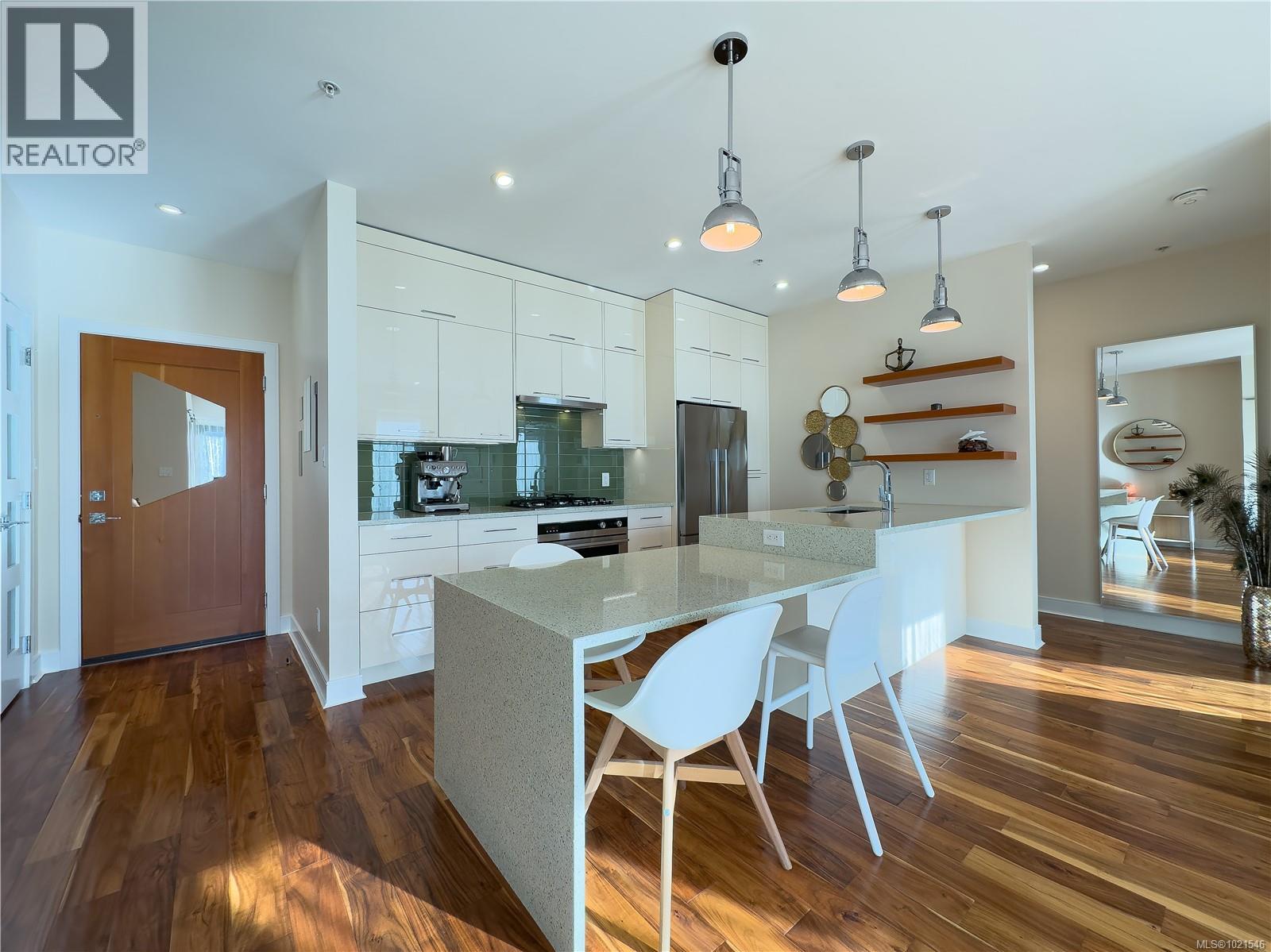 N312 1105 Pandora Ave, Victoria, British Columbia  V8V 3P9 - Photo 6 - 1021546