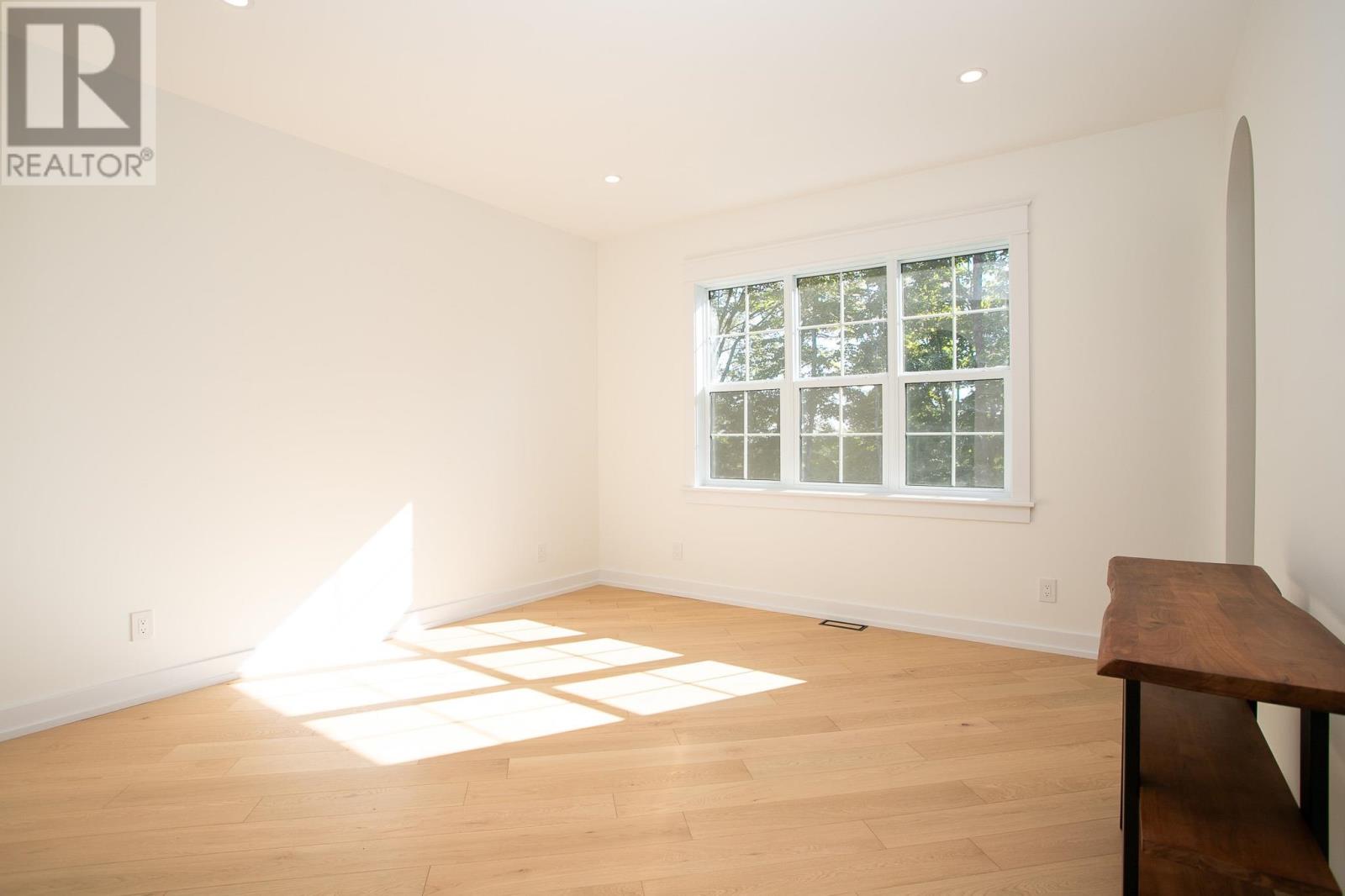 8 Bluffs Dr, Sault Ste. Marie, Ontario P6A 0B4 - Photo 25 - SM250386