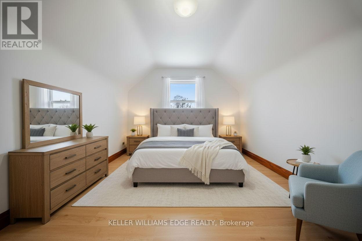 186 Huxley Avenue S, Hamilton, Ontario  L8K 2R3 - Photo 14 - X12602398