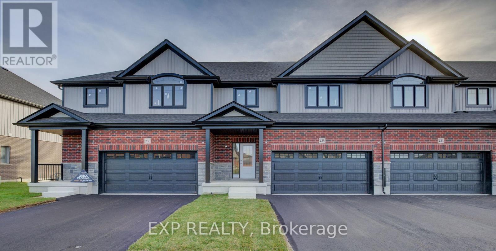 235 APPLEWOOD STREET, Blandford-Blenheim, Ontario