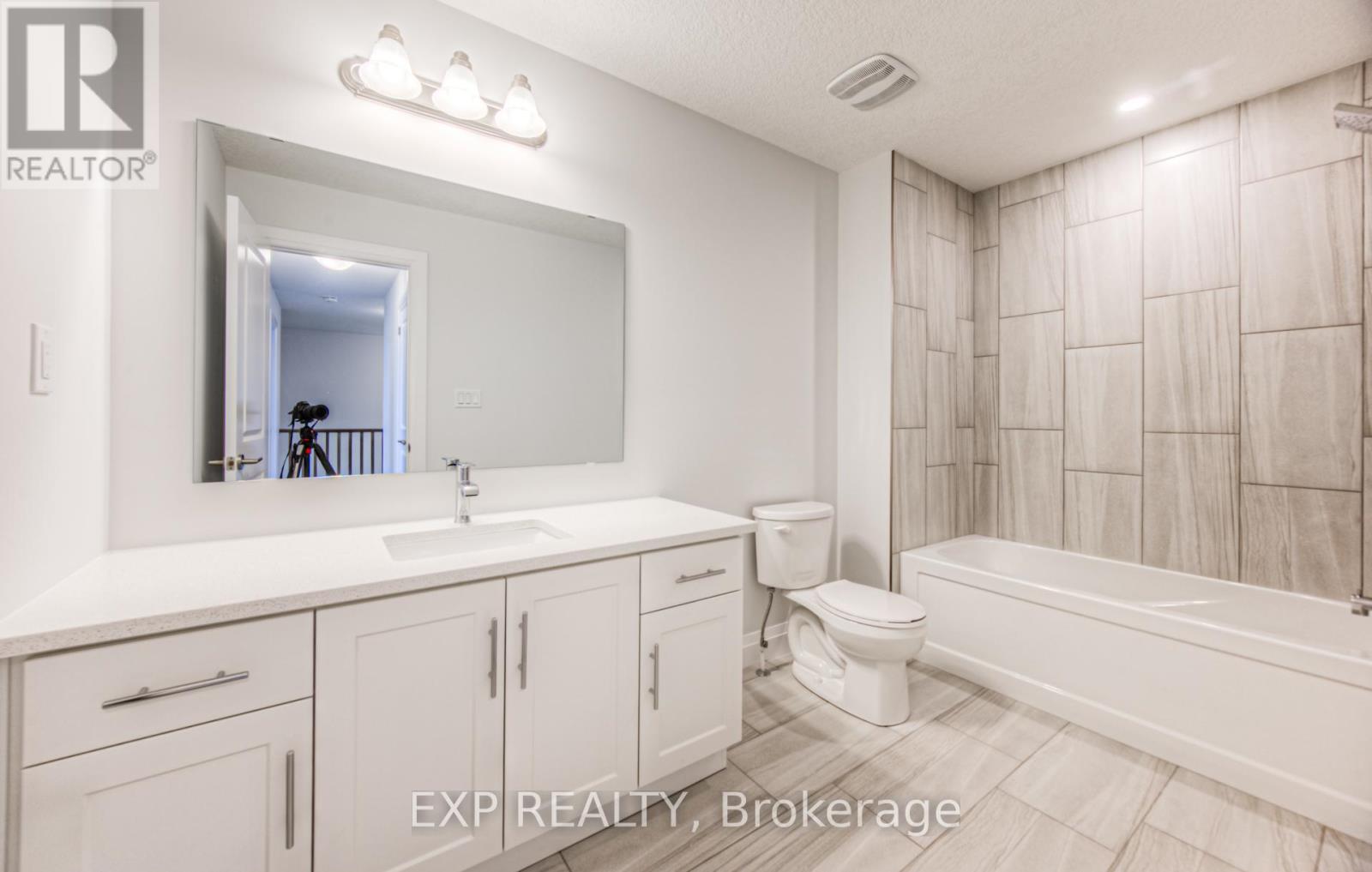 235 Applewood Street, Blandford-Blenheim, Ontario  N0J 1S0 - Photo 28 - X12602408