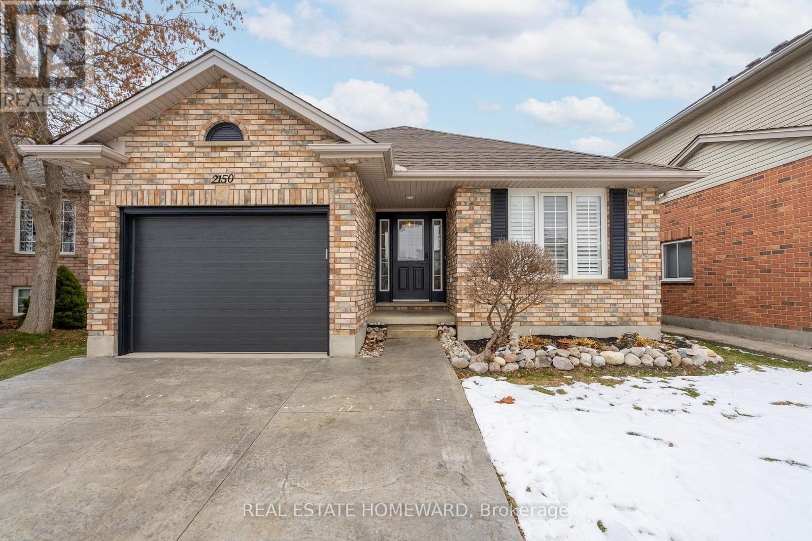 2150 THORNICROFT CRESCENT, London South, Ontario